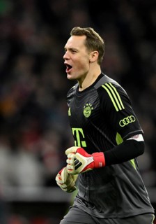 Cheering, goal celebration, goalkeeper Manuel Neuer FC Bayern Munich FCB (01) Football Bundesliga,