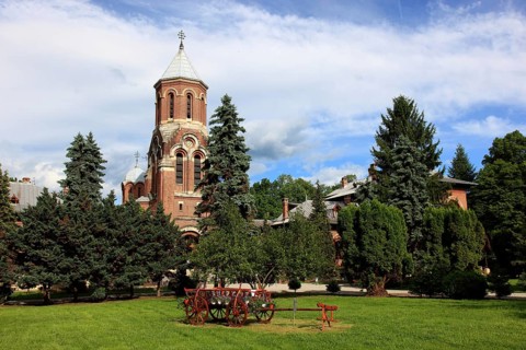 Chapel, Paraclisul, the Curtea de Arges Episcopal Palace, one of the most famous pilgrimage sites