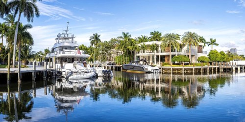 Fort Lauderdale Florida yachts and villas luxury wealth on Las Olas Blvd Panorama in Fort
