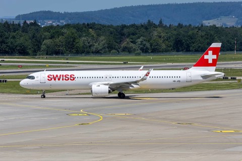 A Swiss Airbus A321neo aircraft with the HB-JPE license plate at Zurich Airport, Switzerland