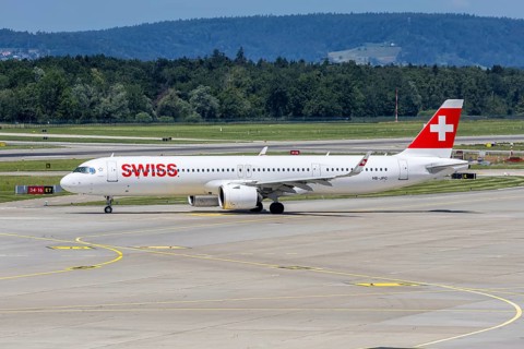 A Swiss Airbus A321neo aircraft with the HB-JPC license plate at Zurich Airport, Switzerland