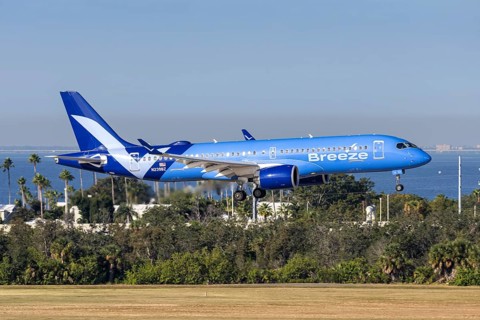 An Airbus A220-300 Breeze Airways aircraft with license plate N239BZ at Tampa airport, USA