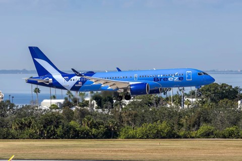 An Airbus A220-300 Breeze Airways aircraft with license plate N218BZ at Tampa airport, USA