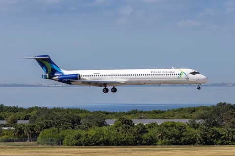 A McDonnell Douglas MD-83 World Atlantic Airlines aircraft with license plate N805WA at Tampa