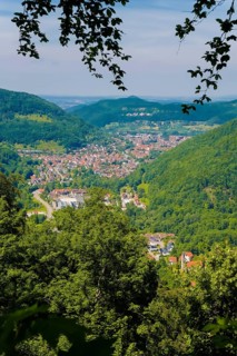 View of Lichtenstein Castle, view of the Echaz Valley and Lichtenstein-Unterhausen, Albtrauf,