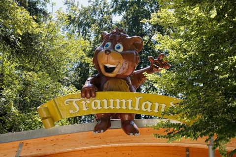 Amusement park Traumland auf der Bärenhöhle, amusement park in Sonnenbühl, entrance, sign, figure,