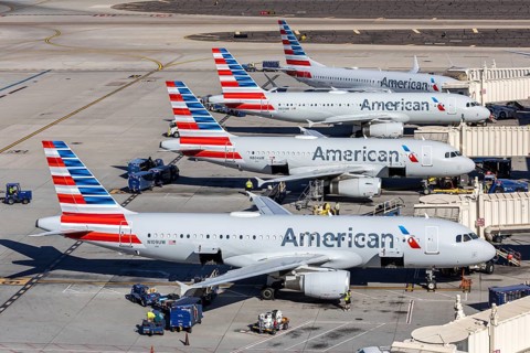 Boeing and Airbus American Airlines aircraft with license plate N109UW at Phoenix airport, USA