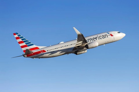 An American Airlines Boeing 737-800 aircraft with license plate N991NN at Phoenix airport, USA