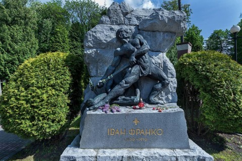 Tomb of the poet Ivan Franko, 1856-1916, Lützenhofer cemetery Lychakivsky cemetery, Lviv, Galicia,