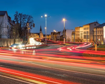 Traces of light at night on Bundesstraße 80, city center, night view, Halle an der Saale,