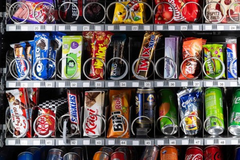 Snack vending machine with Twix, Snickers, M&M, Kitkat, Zweisimmen, Switzerland