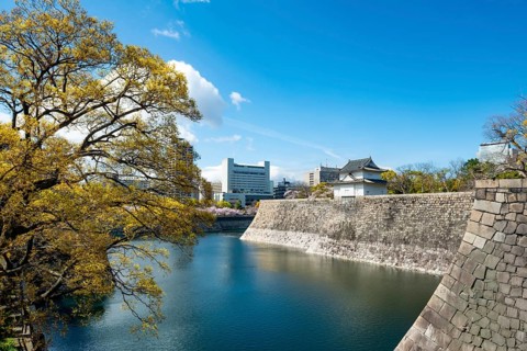 Osaka Castle Wall Watch Tower, Moat Park with Water, Chuo-ku, Osaka, Japan