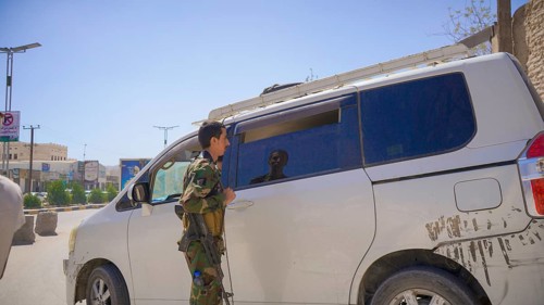 In Southern Yemen on February 5, 2026, the Saudi-backed Yemeni Army deploys security checkpoints in