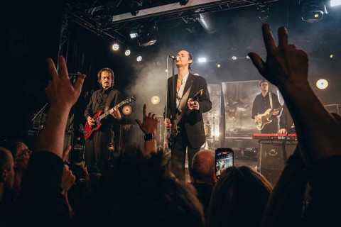 Singer Ben Hartmann from Billions live on 10 years of cocaine and raspberry ice cream tour 2026 in