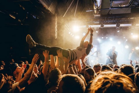 Crowdsurfers on Billions live on 10 years of cocaine and raspberry ice cream tour 2026 in Berlin