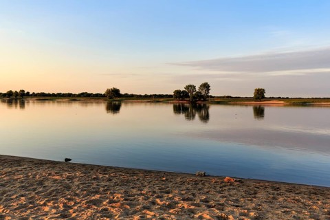UNESCO Elbe River Landscape Biosphere Reserve, Lower Saxony Elbe floodplain, riverbank with beach,