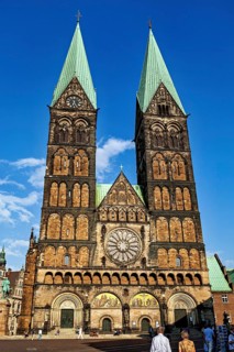 Gothic cathedral with impressive towers and rose windows, Bremen Cathedral