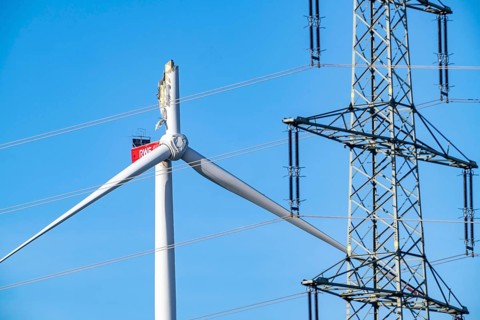 Defective wind turbine, bent rotor blade, in the Bedburg A44n wind farm, in the Garzweiler