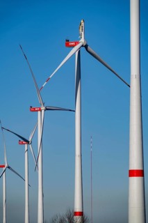 Defective wind turbine, bent rotor blade, in the Bedburg A44n wind farm, in the Garzweiler