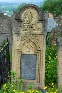 Tombstone with relief of a wreath of flowers, Jewish cemetery, since 1866, Czernowicz, Bukovina,