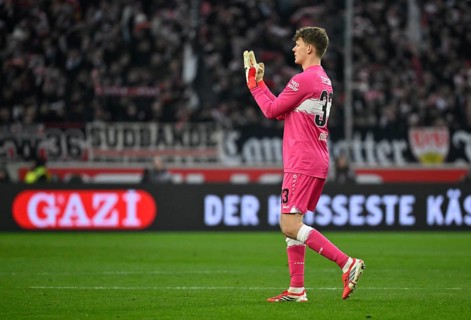 Goalkeeper Alexander Nuebel VfB Stuttgart (33) Gesture Gesture Football Bundesliga, MHPArena, MHP