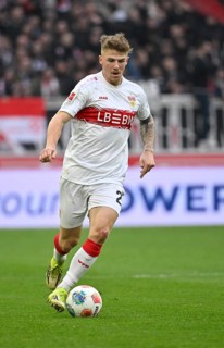 Finn Jeltsch VfB Stuttgart (29) Action on the ball Football Bundesliga, MHPArena, MHP Arena