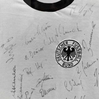 Original shirt, German Football Association with signatures after winning the World Cup in 1974 in
