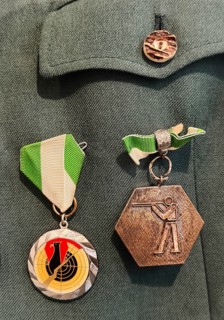 Traditional uniform of the shooting guild Rapen with shooting badge, detail, House of History, Bonn