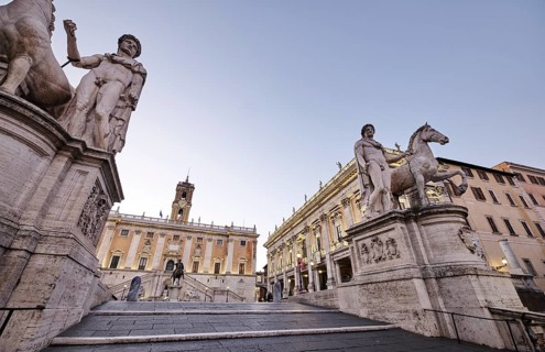 Staircase leading to the Capitoline Square, Statues of the Dioscuri Castor and Pollux, Piazza di