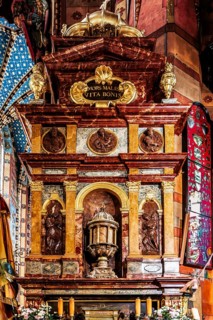 Ciborium in the form of a religious building, designed by sculptor and architect Giovanni Maria