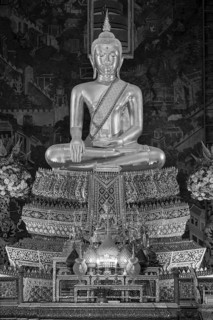 Golden Buddha statue, Bhumispara mudra, Buddha Gautama at the moment of enlightenment, Wat