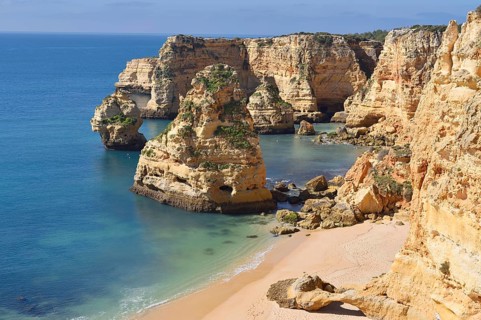 Beach and rocky coast, Praia da Marinha, Algarve, Portugal