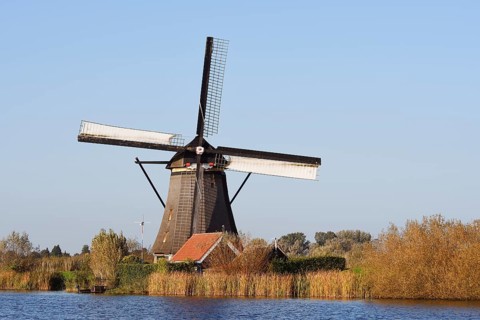 Historic windmill, UNESCO World Heritage Site, Kinderdijk, South Holland, Netherlands