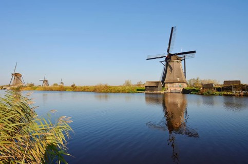 Historic windmills, UNESCO World Heritage Site, Kinderdijk, South Holland, Netherlands