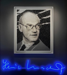 Portrait of Heinz Nixdorf from 3691 used computer keys, pixel art by Peter Schönwandt with the