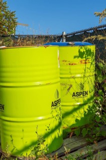 Aspen 52.8 gallon gas fuel drums for professionals for filling up small 2 stroke engine equipment