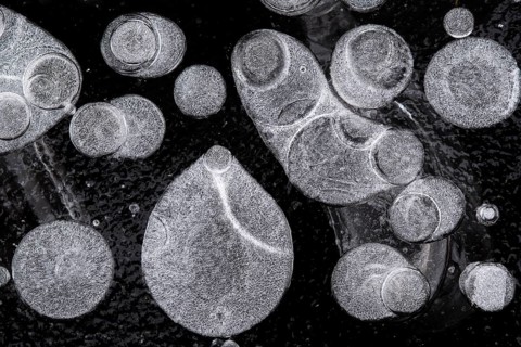 Air pockets in ice, air bubbles, Goldenstedt, Lower Saxony, Germany