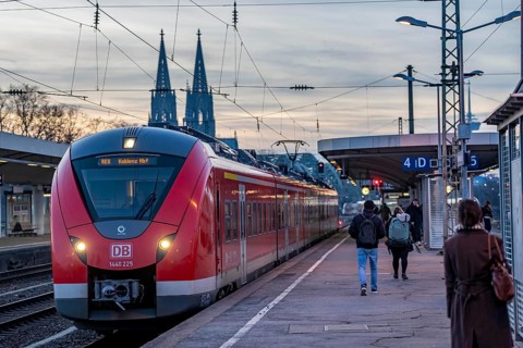 Long-distance train and regional train at Cologne-Messe/Deutz station, 2nd largest station in