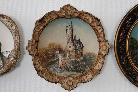 Decorative wall plate, replica of Lichtenstein Castle, Württemberg fairytale castle, romantic
