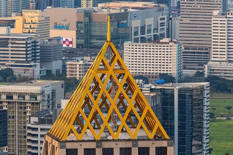 Over the rooftops of Bangkok, view from the Moon Bar on the roof terrace of the Banyan Tree Hotel,
