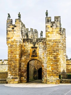 Alnwick Castle, Alnwick, Northumberland, England, UK
