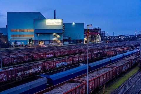 Hüttenwerke Krupp-Mannesmann, HKM in Duisburg, halls of the blast steel mill, tracks of the