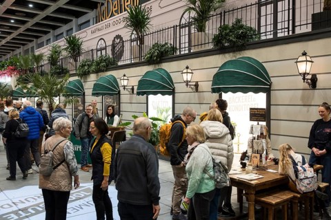 Buildings in the flower hall at the Green Week on the exhibition grounds in Berlin on 16.01.2026.