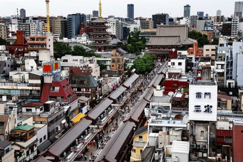 View of bustling Nakamise-dori Street with a view of Senso-ji Temple, Tokyo, Asakusa, Japan