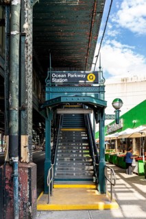 Ocean Parkway Station, Brooklyn, New York, USA