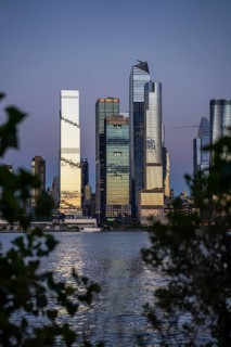 Hudson Yards sunset skyline, Weehawken Waterfront Park, Hoboken, New York, USA