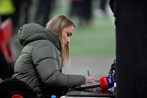 SKY presenter reporter Nele Ocik formerly Schenker concentrates on preparing the Intverview