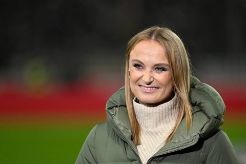 SKY presenter reporter Nele Ocik formerly Schenker portrait laeschels MHPArena, MHP Arena