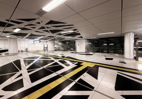 Artwork titled Surround by Heike Klussmann at the Pempelforter Straße subway station, Werhahn Line,
