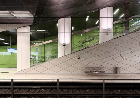 Artwork titled Achat by Manuel Franke, Graf-Adolf-Platz subway station, Düsseldorf, North